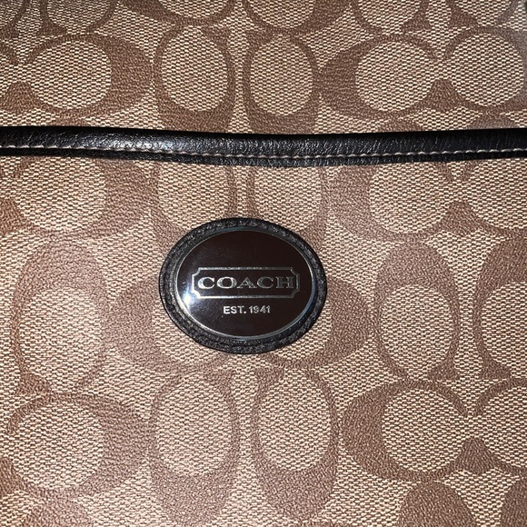 Coach Purse - Picture 4 of 7